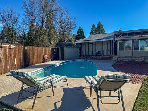 Exterior - 8641 Redbank Rd, Redding, CA 96001 photo 8 of 12