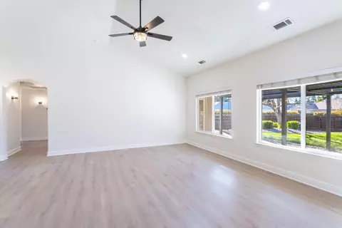 2995 Henrys Fork Dr, Redding, CA 96002 photo 6