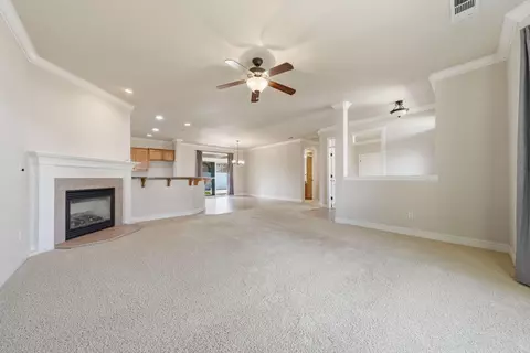 Living - 3594 Laramie St, Redding, CA 96002 photo 4 of 4