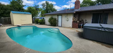 Exterior - 6624 Southgate Dr, Redding, CA 96001 photo 6 of 11