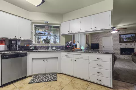 Kitchen - 6624 Southgate Dr, Redding, CA 96001 photo 2 of 2