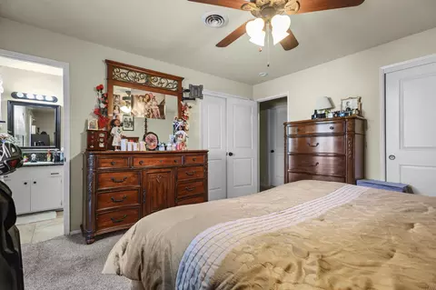 Bedroom - 6624 Southgate Dr, Redding, CA 96001 photo 2 of 2