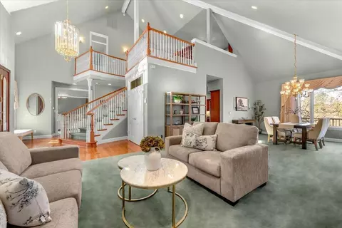 Living - 310 Overhill Dr, Redding, CA 96001 photo 2 of 5
