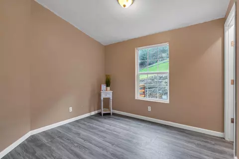 Bedroom - 22150 Ravine Ct, Redding, CA 96003 photo 3 of 5