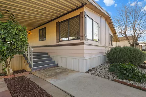 20350 Hole In One Dr, Redding, CA 96002