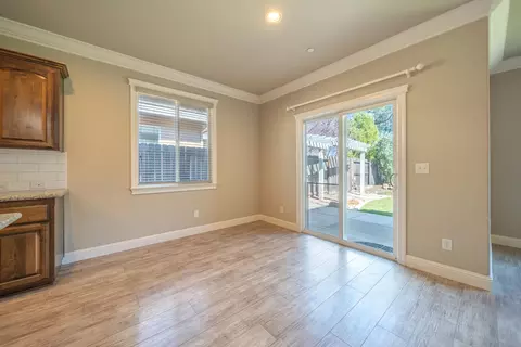 5571 Muir Peak Rd, Redding, CA 96002 photo 13