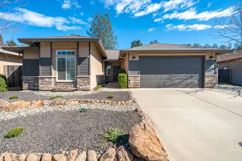 5571 Muir Peak Rd, Redding, CA 96002 photo 2