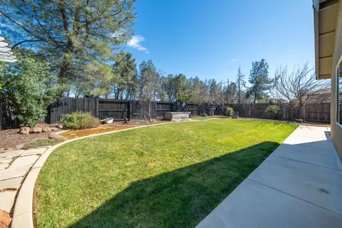 5571 Muir Peak Rd, Redding, CA 96002 photo 35