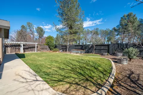 5571 Muir Peak Rd, Redding, CA 96002 photo 36
