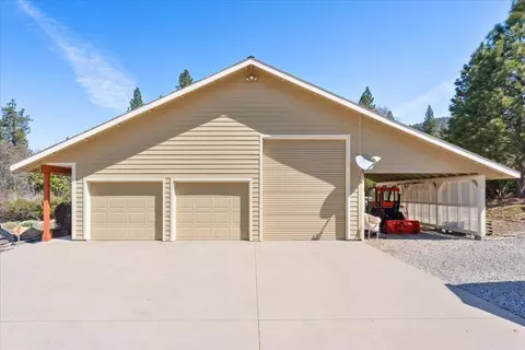 Other - 332 Alpine Dr, Mount Shasta, CA 96067 photo 3 of 6