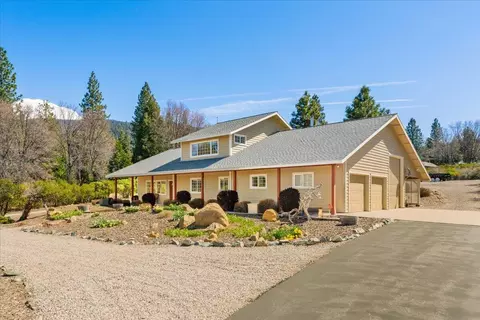 Exterior - 332 Alpine Dr, Mount Shasta, CA 96067 photo 8 of 8