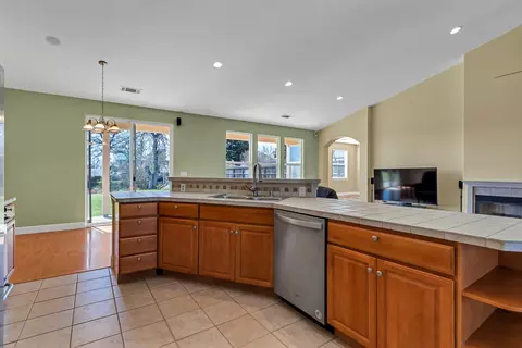 Kitchen - 370 River Park Dr, Redding, CA 96003 photo 2 of 4