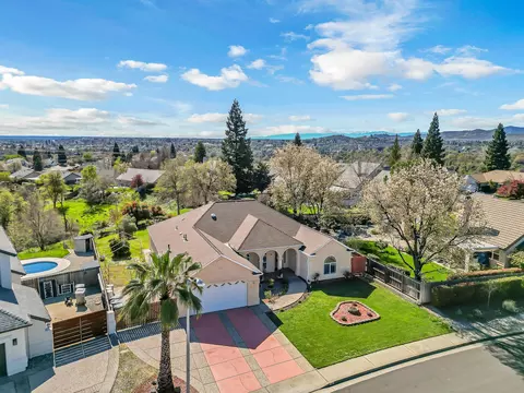 View/Area - 370 River Park Dr, Redding, CA 96003 photo 2 of 6