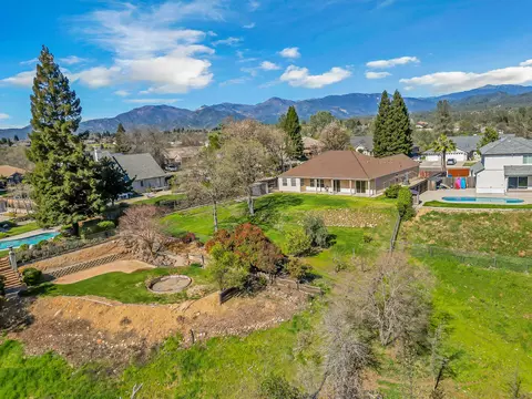View/Area - 370 River Park Dr, Redding, CA 96003 photo 5 of 6