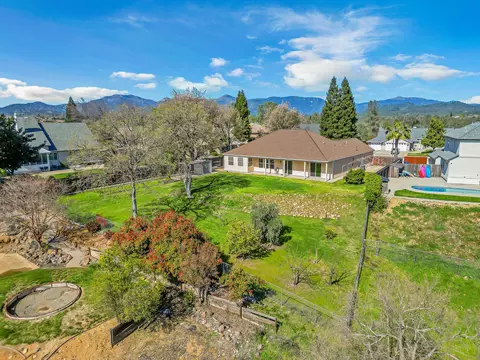 View/Area - 370 River Park Dr, Redding, CA 96003 photo 4 of 6