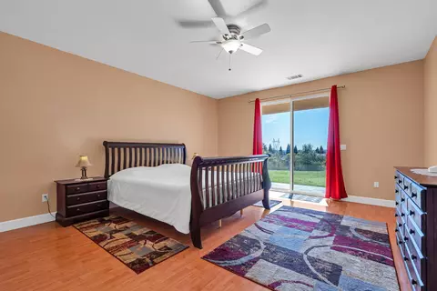 Bedroom - 370 River Park Dr, Redding, CA 96003 photo 1 of 1