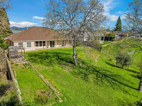 View/Area - 370 River Park Dr, Redding, CA 96003 photo 6 of 6
