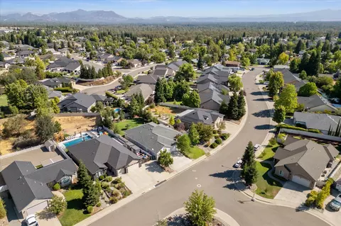 View/Area - 2134 Cadjew St, Redding, CA 96003 photo 2 of 3