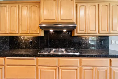 Kitchen - 2134 Cadjew St, Redding, CA 96003 photo 2 of 3
