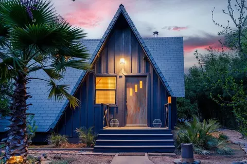 1289 Arizona St, Redding, CA 96002