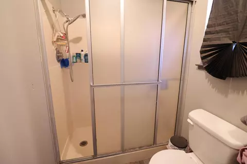 Bath - 3528 Silverwood St, Redding, CA 96002 photo 1 of 2