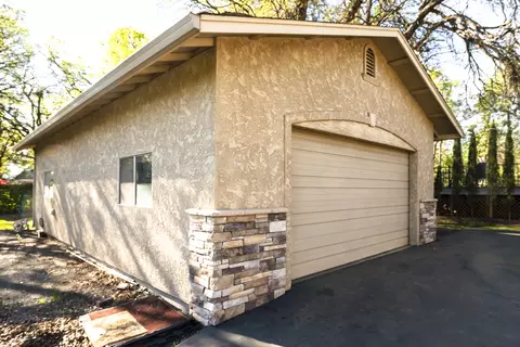 Exterior - 9246 Chaparral, Redding, CA 96001 photo 4 of 9