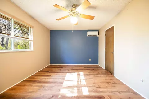 Bedroom - 9246 Chaparral, Redding, CA 96001 photo 2 of 3