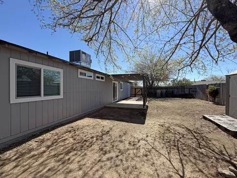 Exterior - 4288 Bradley Dr, Redding, CA 96003 photo 5 of 5