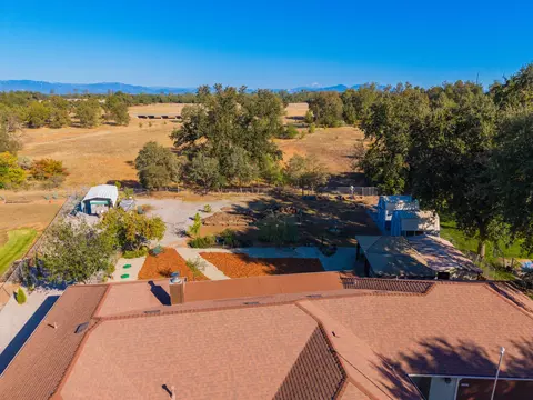 7213 Amigo Way, Redding, CA 96002 photo 46