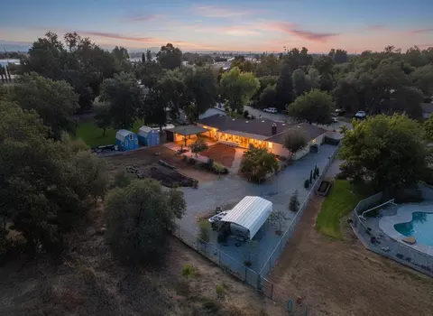 7213 Amigo Way, Redding, CA 96002 photo 4