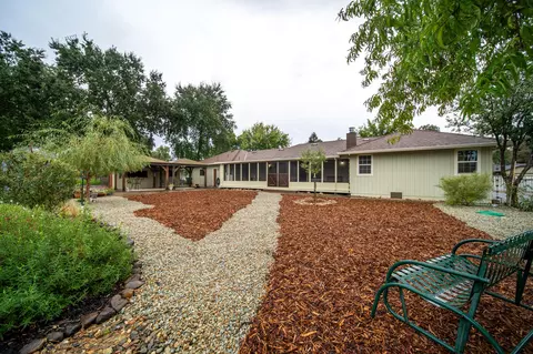 7213 Amigo Way, Redding, CA 96002 photo 32