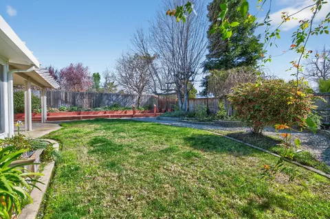 2935 Snow Fire Ct, Redding, CA 96003 photo 8