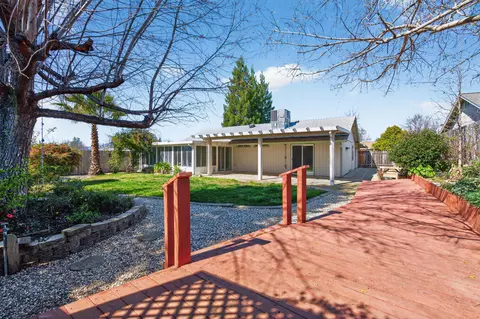 2935 Snow Fire Ct, Redding, CA 96003 photo 5