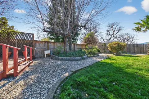 2935 Snow Fire Ct, Redding, CA 96003 photo 9