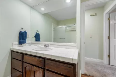 Bath - 2995 Howard Dr, Redding, CA 96001 photo 5 of 5