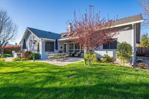 Exterior - 2995 Howard Dr, Redding, CA 96001 photo 4 of 20