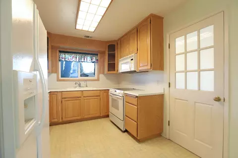 Kitchen - 2100 Deerfield Ave, Redding, CA 96002 photo 1 of 2
