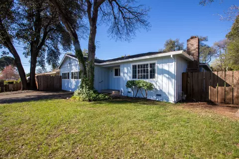 Exterior - 2100 Deerfield Ave, Redding, CA 96002 photo 5 of 22