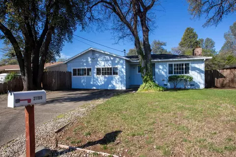 2100 Deerfield Ave, Redding, CA 96002