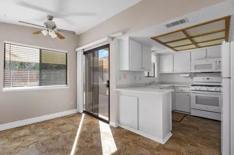 Kitchen - 2935 Shotwick Trl, Redding, CA 96002 photo 1 of 4