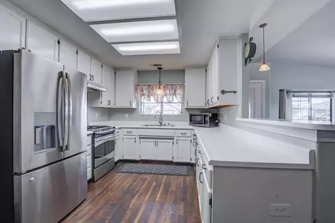 Kitchen - 11326 Puffin Way, Redding, CA 96003 photo 1 of 1