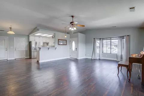 Living - 11326 Puffin Way, Redding, CA 96003 photo 3 of 3