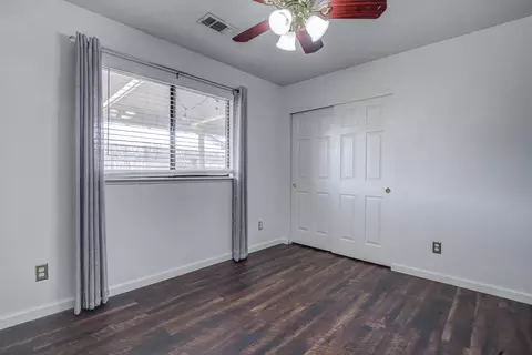 Bedroom - 11326 Puffin Way, Redding, CA 96003 photo 4 of 7
