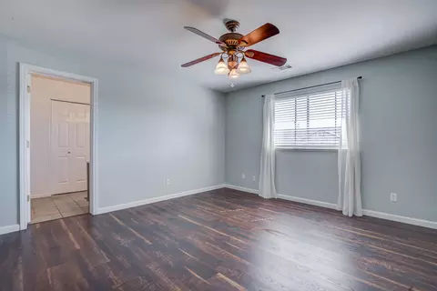 Bedroom - 11326 Puffin Way, Redding, CA 96003 photo 6 of 7