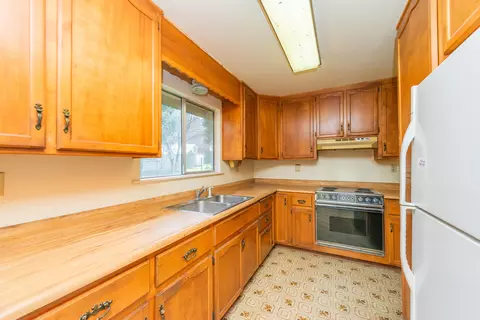 Kitchen - 376 Mountain View Dr, Lewiston, CA 96052 photo 1 of 3