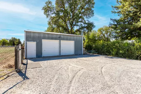 22429 Frisbie Ln, Palo Cedro, CA 96073