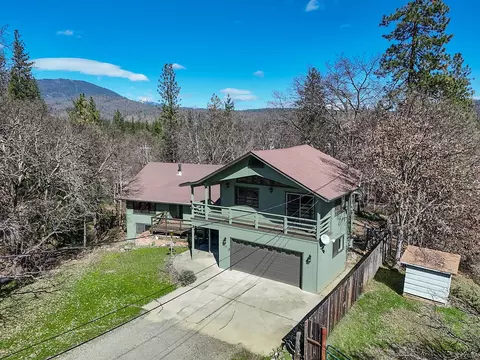 208 Odd Fellows Ave, Weaverville, CA 96093