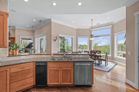 3582 Stone Ridge Pl, Redding, CA 96001 photo 8
