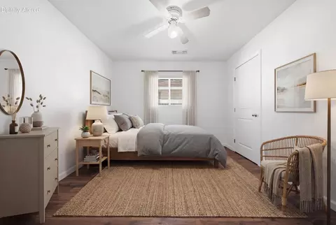 Bedroom - 890 Parsons Dr, Redding, CA 96002 photo 3 of 5