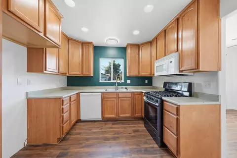 Kitchen - 890 Parsons Dr, Redding, CA 96002 photo 1 of 2